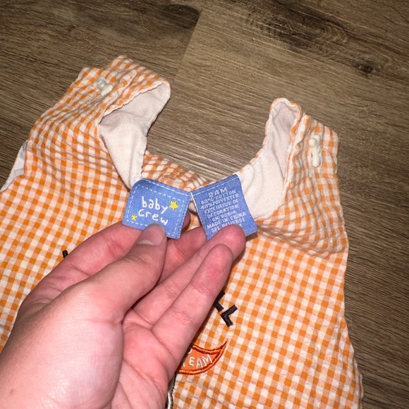 Baby Crew - Orange football shortalls - Picture 2 of 2